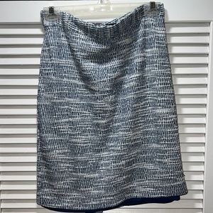 Banana Republic Factory blue-white skirt